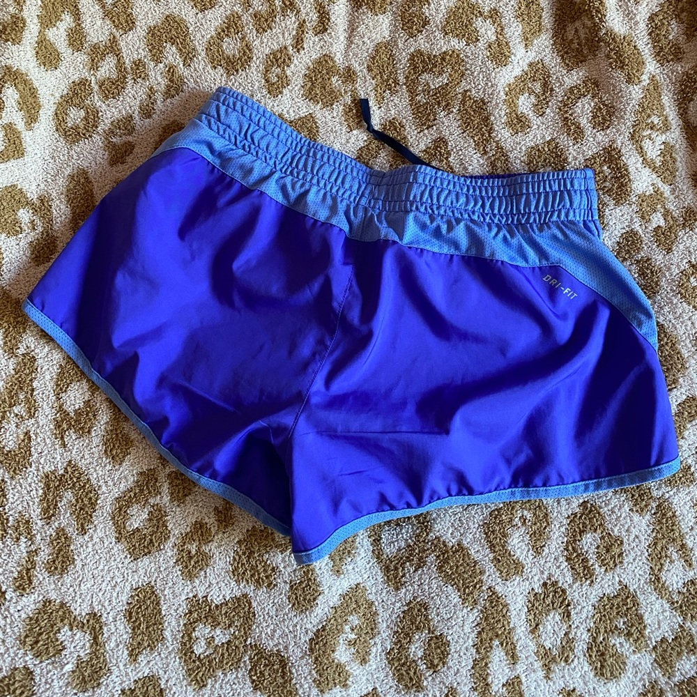 NIKE RUNNING SHORTS - Picture 2 of 2